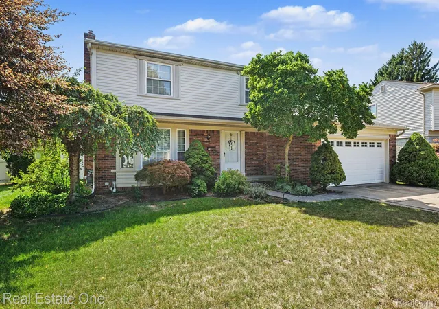 Photo 1 of Sale Pending at 4134 Grange Rd, Trenton City Wayne, MI 48183 | MLS# 20261065385 | Listing updated on 2026-09-02