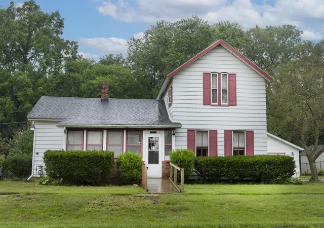 Single family home for sale at 69115 Maple St, Edwardsburg, MI 49112 | MLS# 69026043230