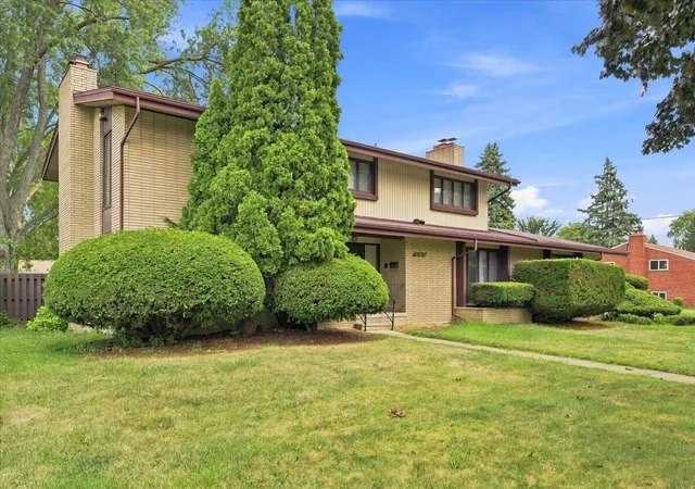 Photo 3 of Single family home for sale at 27218 Lehigh St, Inkster, MI 48141 | MLS# 81026043235 | Listing updated on 2026-09-17