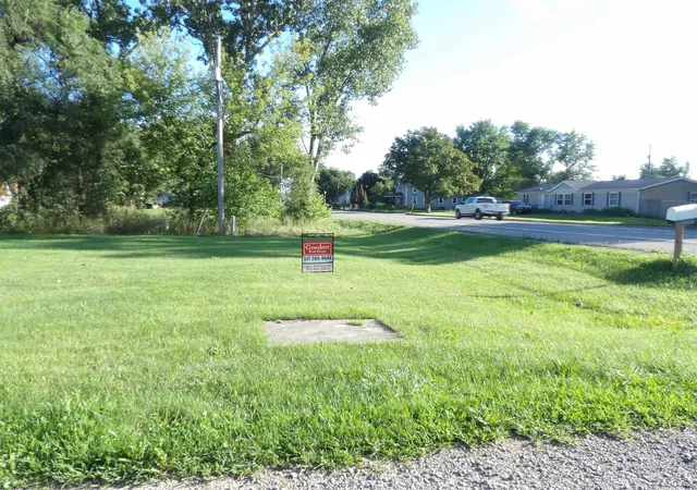 Photo 3 of Single family home for sale at 7373 S Adrian Hwy, Adrian, MI 49221 | MLS# 56050218809 | Listing updated on 2026-08-18
