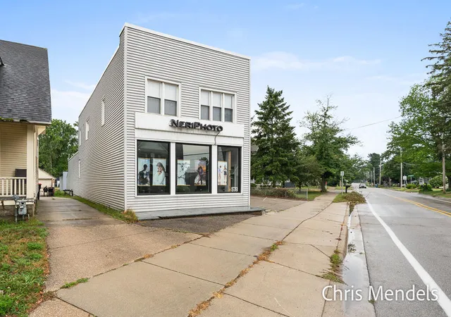 Photo 1 of Multi family home for sale at 578 S Shore Dr, Holland, MI 49423 | MLS# 71026043237 | Listing updated on 2026-08-21
