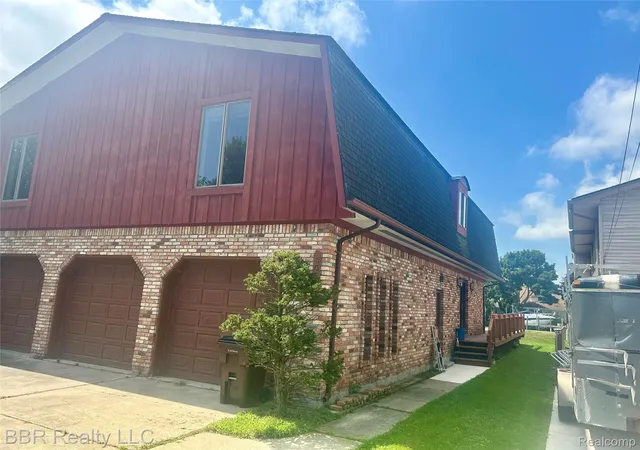Photo 2 of Single family home for sale at 30620 Bayview, Gibraltar, MI 48173 | MLS# 20261065409 | Listing updated on 2026-08-18