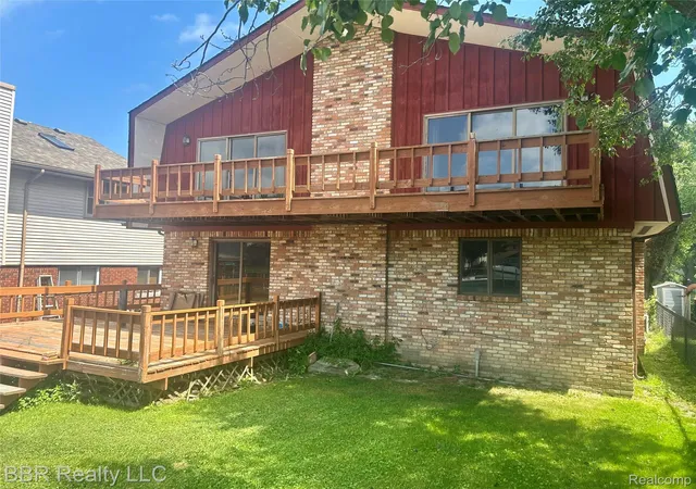 Photo 3 of Single family home for sale at 30620 Bayview, Gibraltar, MI 48173 | MLS# 20261065409 | Listing updated on 2026-08-18