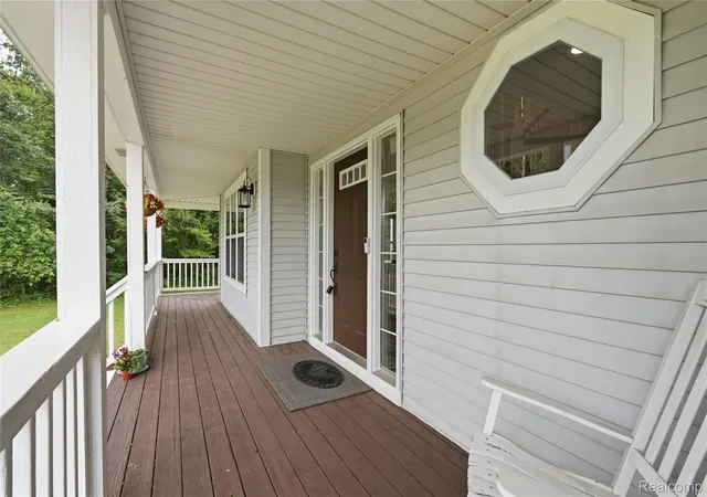 Photo 3 of Single family home for sale at 3890 Whitetail Trl, Holly, MI 48442 | MLS# 20261065430 | Listing updated on 2026-08-27