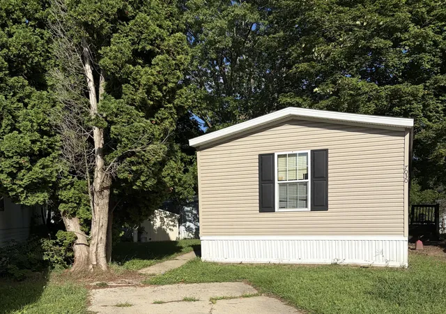 Photo 2 of Single family home for sale at 7030 Cattail Cor Dr #126, Lansing, MI 48911 | MLS# 65026043250 | Listing updated on 2026-08-17