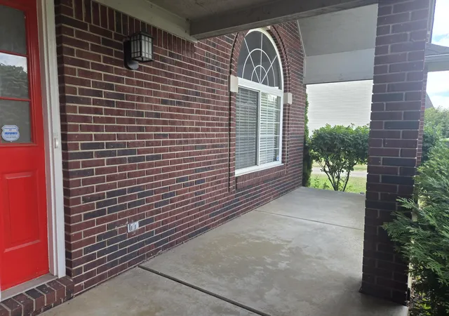 Photo 3 of Single family home for sale at 33445 Bay Hl Dr, Romulus, MI 48174 | MLS# 81026043244 | Listing updated on 2026-08-27