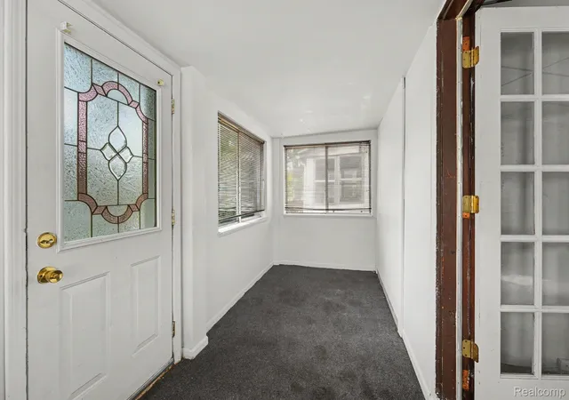 Photo 4 of Single family home for sale at 2511 Vanness St, Port Huron, MI 48060 | MLS# 20261065432 | Listing updated on 2026-08-21