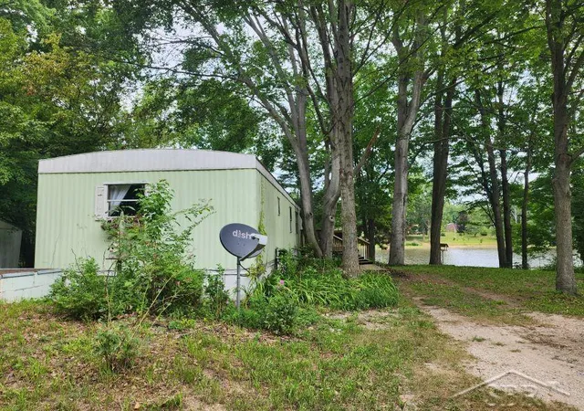 Photo 3 of Single family home for sale at 7946 Manitonka Ln, Lake, MI 48632 | MLS# 61050218825 | Listing updated on 2026-09-03