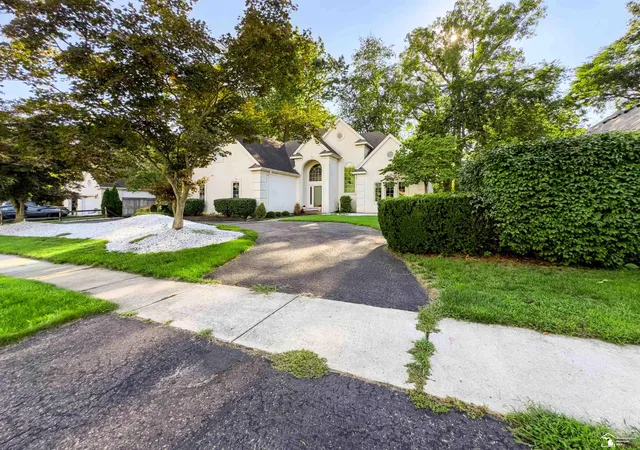 1st image of 7241 Hidden Valley Dr, Lambertville, MI 48144 | MLS# 57050218827