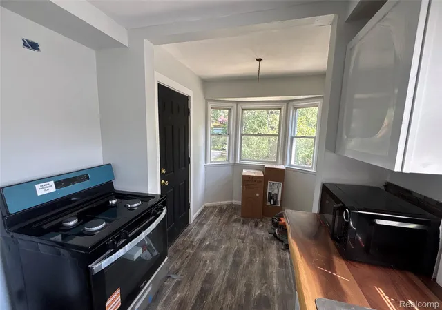 Photo 2 of Single family home for sale at 18970 Annchester Rd, Detroit, MI 48219 | MLS# 20261065452 | Listing updated on 2026-09-14