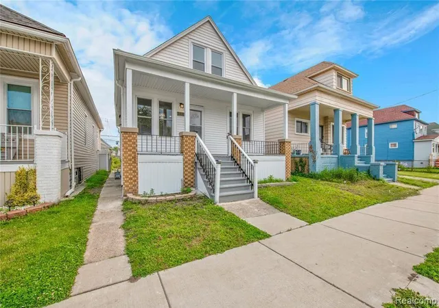 Photo 1 of Single family home for sale at 3851 Fredro St, Hamtramck, MI 48212 | MLS# 20261065461 | Listing updated on 2026-08-18