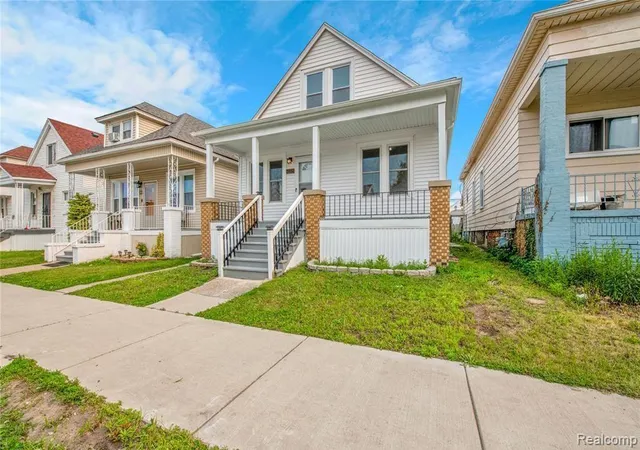 Photo 2 of Single family home for sale at 3851 Fredro St, Hamtramck, MI 48212 | MLS# 20261065461 | Listing updated on 2026-08-18
