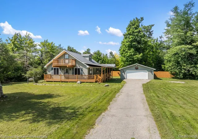 Photo 1 of Single family home for sale at 6389 Postlewait Rd, Mancelona, MI 49659 | MLS# 20261065464 | Listing updated on 2026-09-18