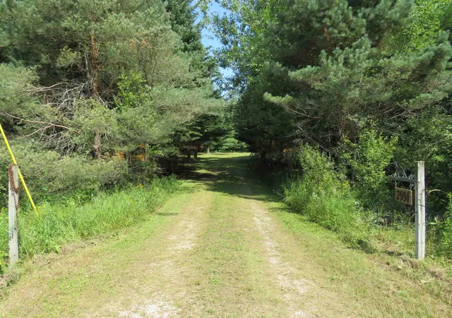 Photo 3 of Single family home for sale at 2551 E Simpson Rd, Lake City, MI 49651 | MLS# 78080072452 | Listing updated on 2026-08-20