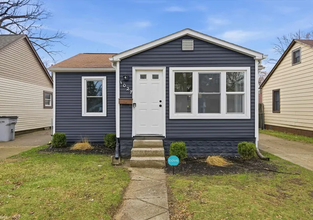 Photo 2 of Single family home for sale at 1027 E Milton Ave, Hazel Park, MI 48030 | MLS# 58050218830 | Listing updated on 2026-08-17