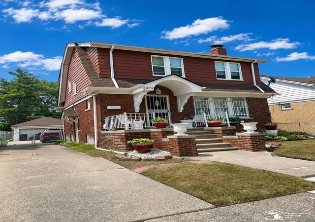 Photo 1 of Single family home for sale at 5992 Lakewood St, Detroit, MI 48213 | MLS# 57050218845 | Listing updated on 2026-08-18