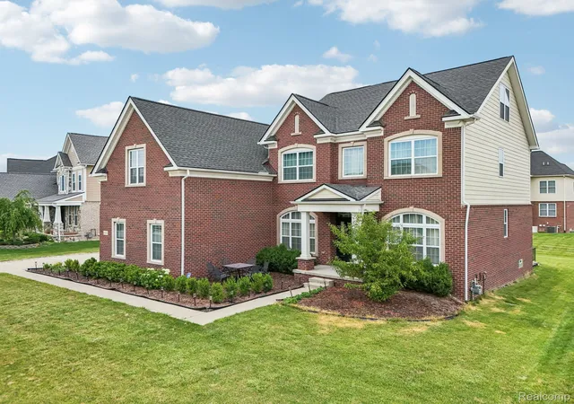 image of 51110 Gulfstream Park Dr, Canton, MI 48188 | MLS# 20261065501