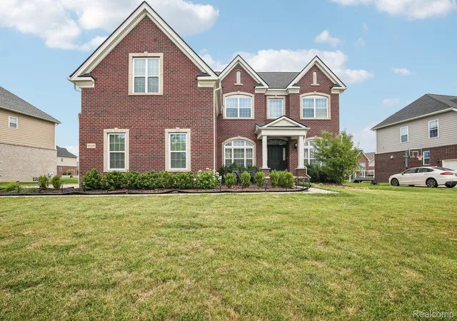 image of 51110 Gulfstream Park Dr, Canton, MI 48188 | MLS# 20261065501