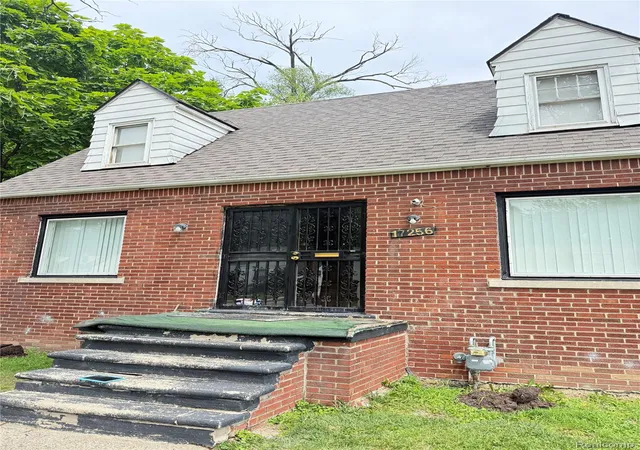 Photo 1 of Single family home for sale at 17256 Pierson St, Detroit, MI 48219 | MLS# 20261065503 | Listing updated on 2026-08-21