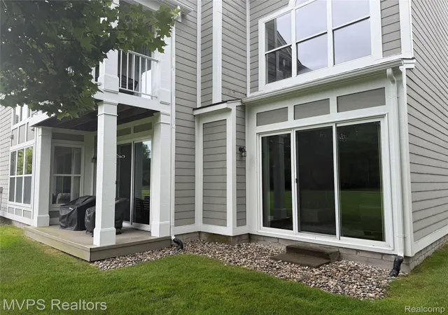 5th image of 1945 Eagle Pointe, Bloomfield Hills, MI 48304