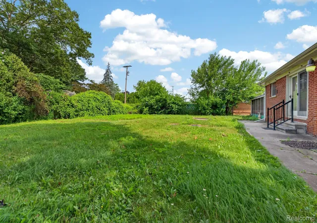 32nd image of 2288 Gorno St, Trenton, MI 48183 | MLS# 20261065505