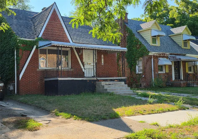 Photo 2 of Single family home for sale at 16156 Cruse St, Detroit, MI 48235 | MLS# 20261065510 | Listing updated on 2026-08-20