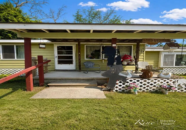 Photo 3 of Single family home for sale at 4037 Brookview Dr, Prescott, MI 48756 | MLS# 61050218849 | Listing updated on 2026-09-11