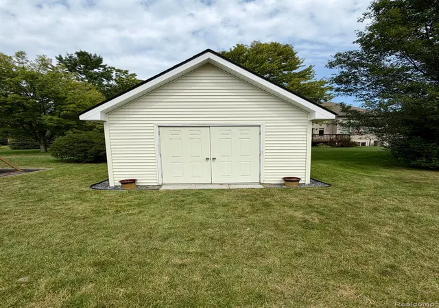 23rd image of 3974 Stoney Ridge Dr, Fort Gratiot, MI 48059 | MLS# 20261065520