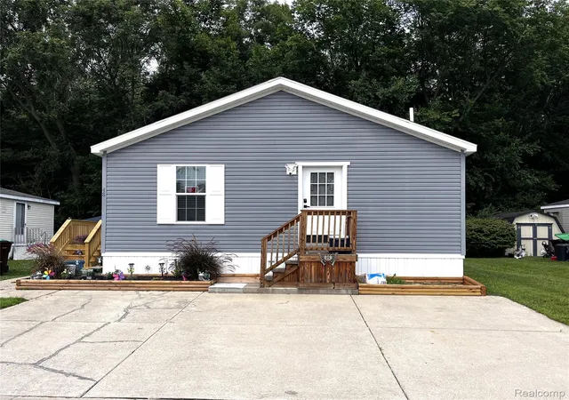 4th image of 563 Allen #48 Rd, Milan, MI 48160 | MLS# 20261065521