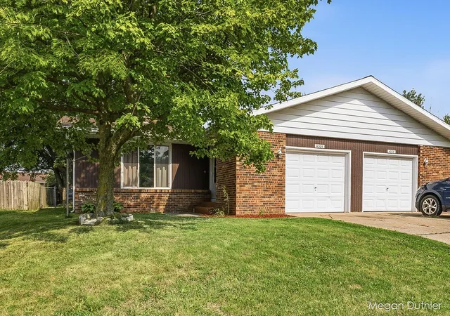 2nd image of 4306 4308 Dawes Ct Se, Grand Rapids, MI 49508 | MLS# 65026043288