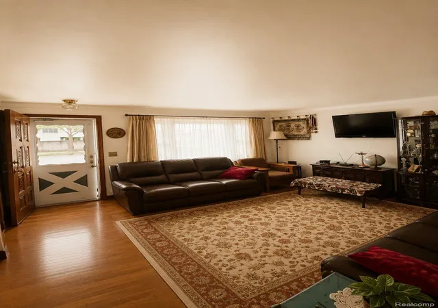 Photo 4 of Single family home for sale at 11283 Rivard Ave, Warren, MI 48089 | MLS# 20261065539 | Listing updated on 2026-09-12