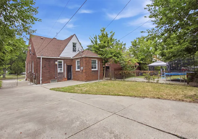 18th image of 20258 Joann St, Detroit, MI 48205 | MLS# 20261065545