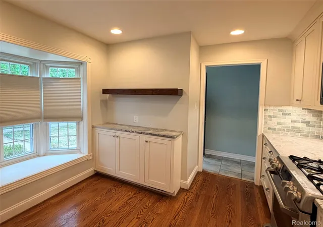 Photo 2 of Single family home for sale at 2124 Pembroke Rd, Birmingham, MI 48009 | MLS# 20261065550 | Listing updated on 2026-09-03