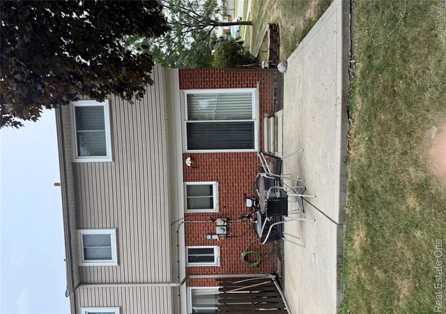 Listing Photo 4 - Condo for sale in building located at 27580 Marcia Ave Unit#165f, Warren, MI 48093