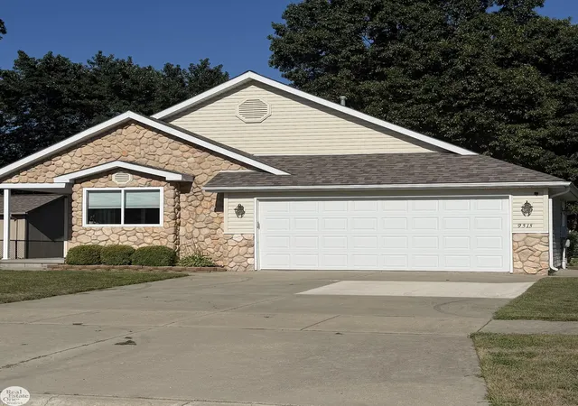 Photo 1 of Sale Pending at 9515 Rachel Rd, Clay, MI 48001 | MLS# 58050218857 | Listing updated on 2026-09-01