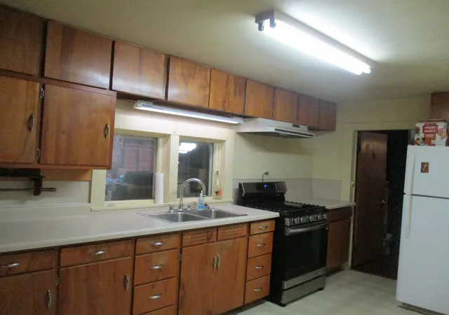Photo 2 of Single family home for sale at 601 N River Ave, Alma, MI 48801 | MLS# 79080072463 | Listing updated on 2026-09-30