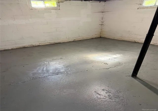 Photo 4 of Single family home for sale at 15847 Blackstone St, Detroit, MI 48223 | MLS# 20261065580 | Listing updated on 2026-08-20