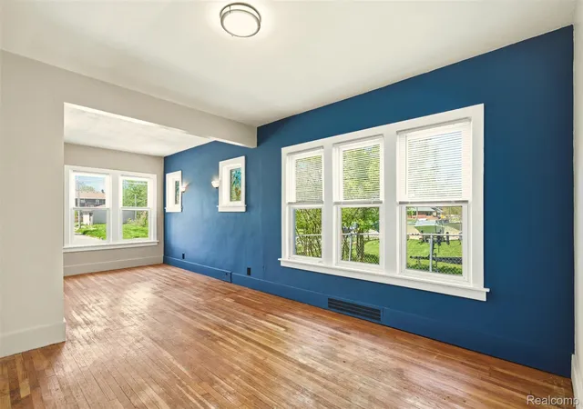 Photo 1 of Sale Pending at 390 Ashland St, Detroit, MI 48215 | MLS# 20261065590 | Listing updated on 2026-08-31