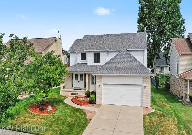 Photo 1 of Single family home for sale at 2613 Marcus Dr, Troy, MI 48083 | MLS# 20261065593 | Listing updated on 2026-09-13
