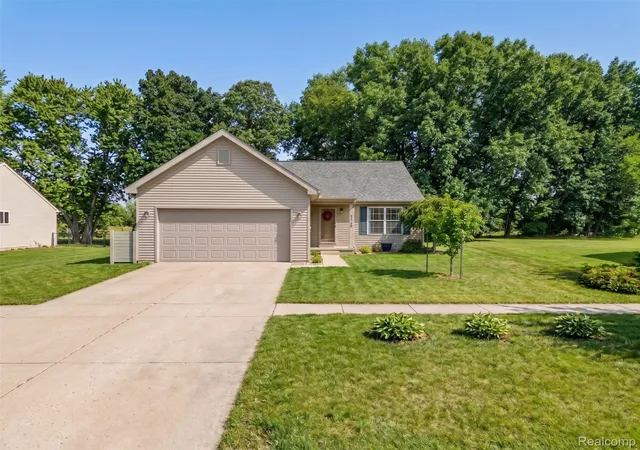 Photo 3 of Single family home for sale at 404 Lydia Ln, Linden City Genesee, MI 48451 | MLS# 20261065601 | Listing updated on 2026-09-04