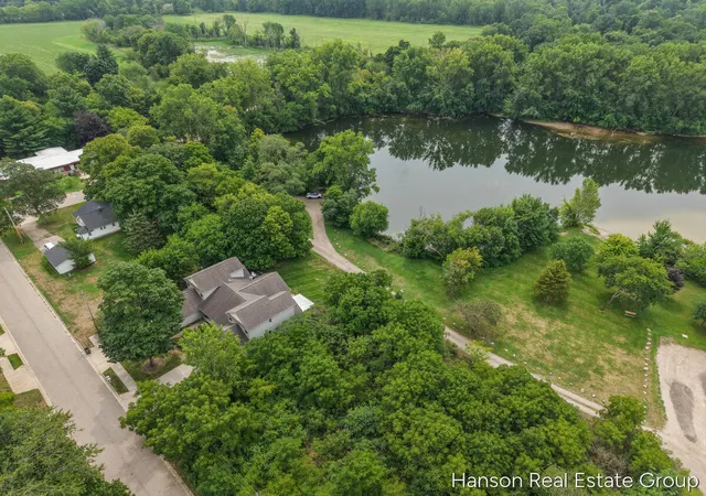 4th image of 920 Clark St #12, Lowell, MI 49331 | MLS# 65026043326