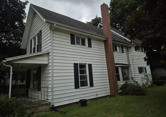 2nd image of 304 S Water St, Stockbridge, MI 49285 | MLS# 5050218884