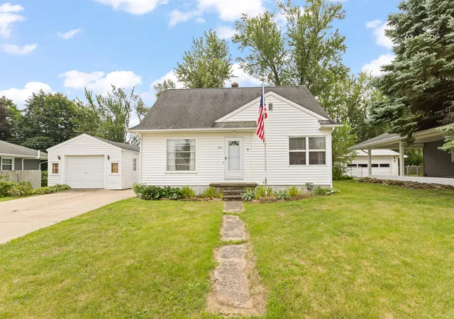 2nd image of 402 Seneca St, Tecumseh, MI 49286 | MLS# 81026043331