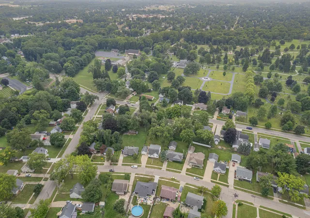 32nd image of 402 Seneca St, Tecumseh, MI 49286 | MLS# 81026043331