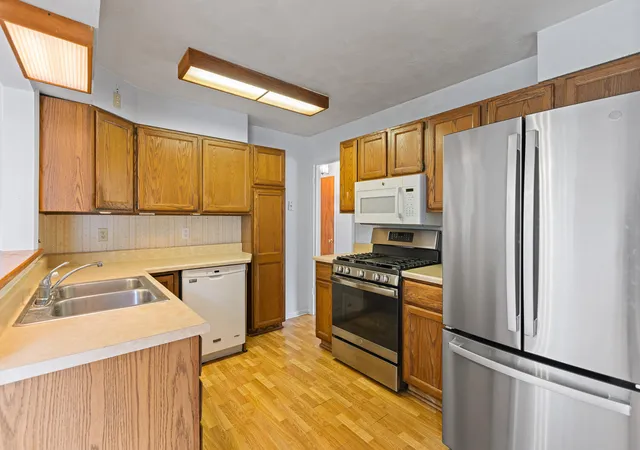 Photo 5 of Single family home for sale at 402 Seneca St, Tecumseh, MI 49286 | MLS# 81026043331 | Listing updated on 2026-08-18
