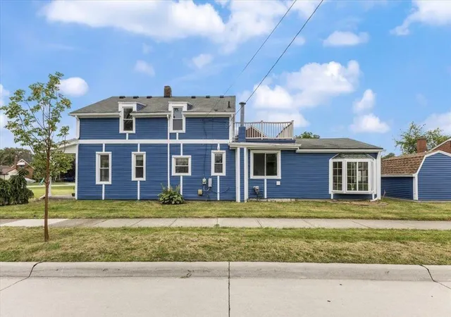 Photo 3 of Single family home for sale at 19903 Martin Rd, Saint Clair Shores, MI 48081 | MLS# 81026043327 | Listing updated on 2026-09-14