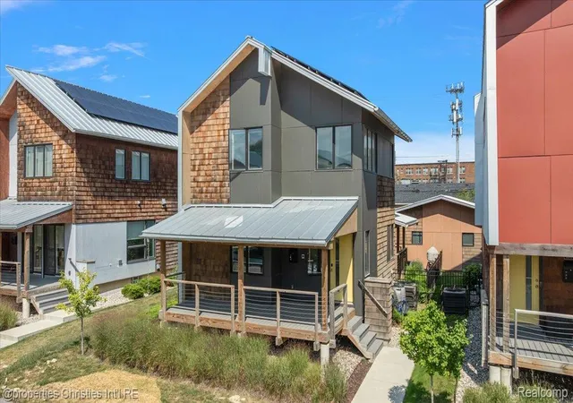Photo 3 of Condo for sale at 4010 4th Street, Detroit, MI 48201 | MLS# 20261065622 | Listing updated on 2026-09-13