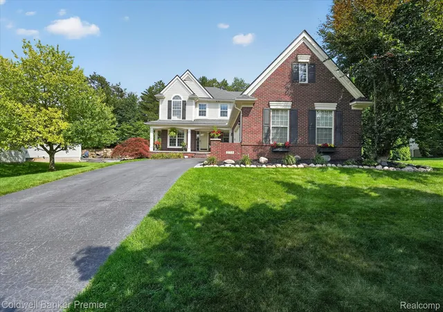 67th image of 205 Franklin Lake Cir, Oxford, MI 48371 | MLS# 20261065626