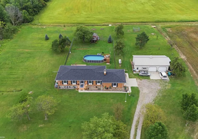 Photo 4 of Single family home for sale at 34189 30 Mile Rd, Lenox, MI 48050 | MLS# 58050218885 | Listing updated on 2026-08-27