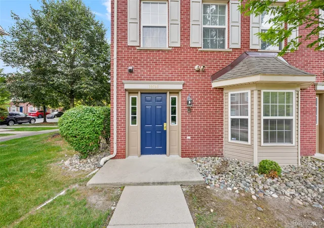 Listing Photo 2 - Condo for sale in building located at 22730 Goddard Rd, Taylor, MI 48180